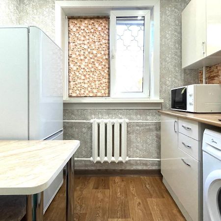 Абая 68 Квартира В Центре, 4 Спальных Места Petropawlowsk Exterior foto