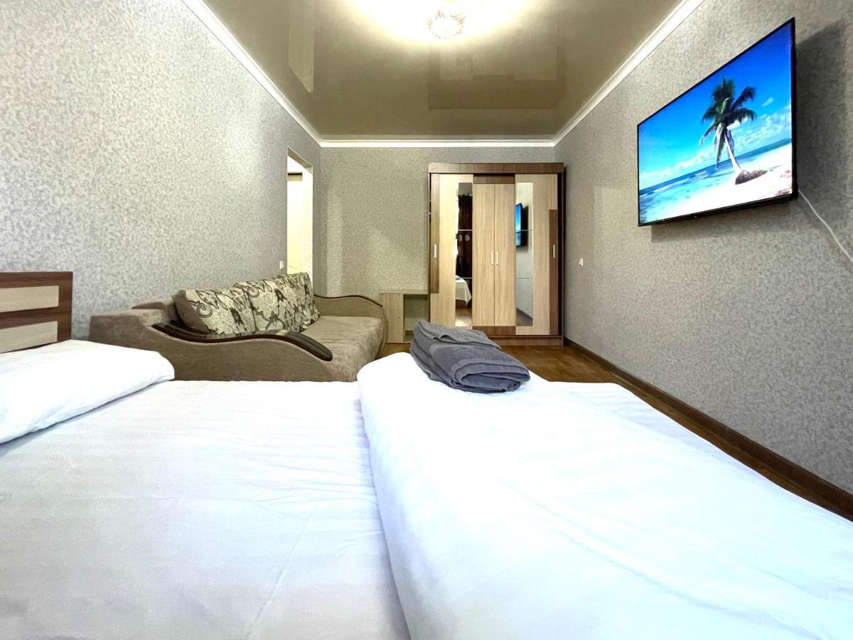 Абая 68 Квартира В Центре, 4 Спальных Места Petropawlowsk Exterior foto